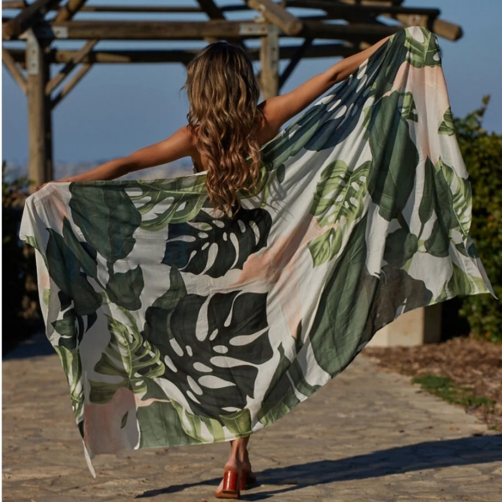 Virginia Wolf Tropical Monstera Palm Leaf Multi Wear Wrap Sarong Green White NWT